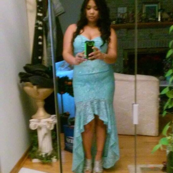 Meet your Posher, Krisha ann - Picture 2 of 4