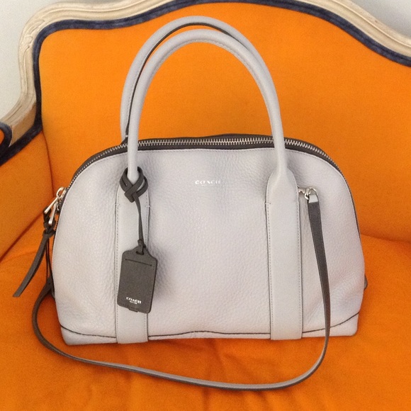 Authentic Coach Satchel ! Practically brand new!
