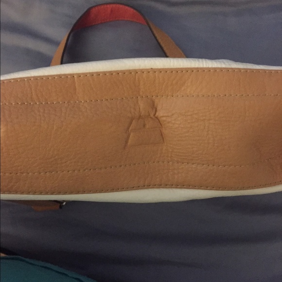 Kathy Van Zeeland Purse - Picture 3 of 4