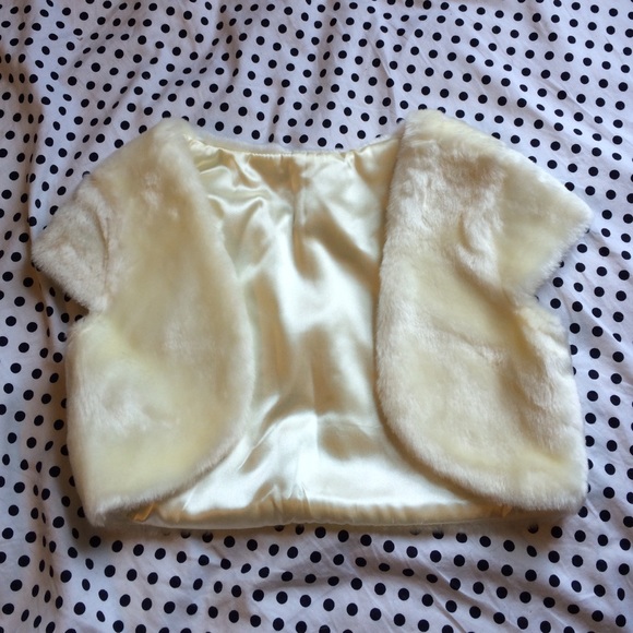 Mini faux fur vest