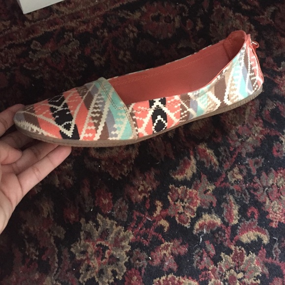 Flats - Picture 2 of 2