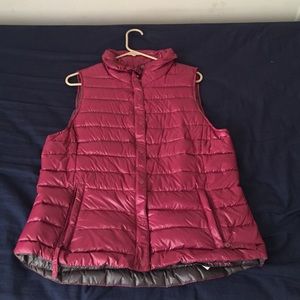 Gap puffer vest