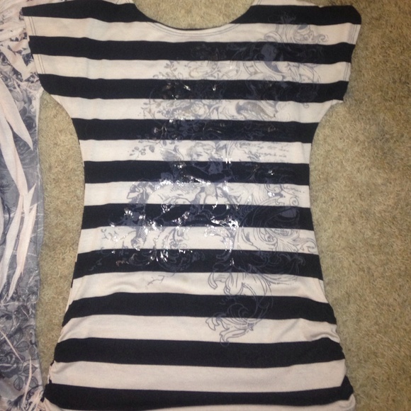 Two dresses. - Picture 3 of 3
