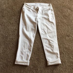 Old navy boyfriend fit white capris