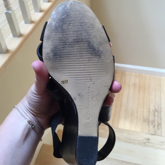 BCBGener. blk  leather/elastic crisscross sandal - Picture 3 of 3