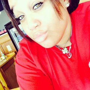 Meet your Posher, Kiona