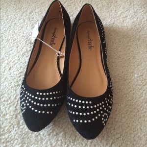 NWT Charming Charlie stud flats