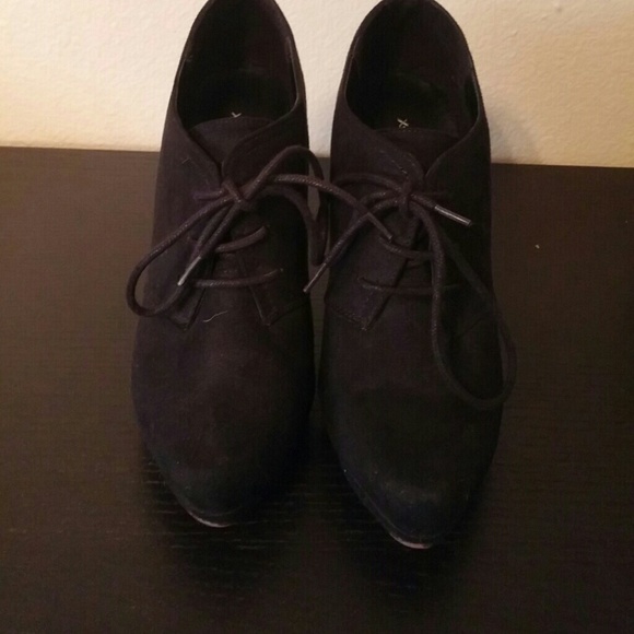 X Appeal Shoes - !!!! SOLD !!!! Cute Black Booties
