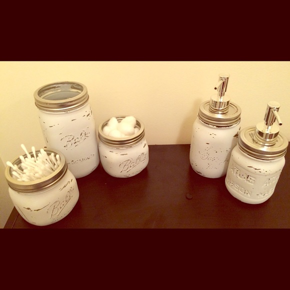 Distressed Mason Jar Set