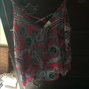 Francesca's flowy tank