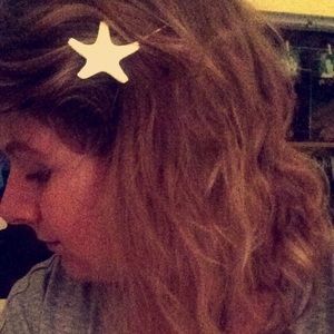 Pack of two starfish hair accessories💗