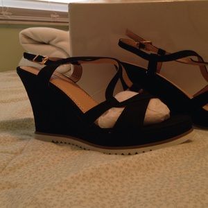 Strappy wedge shoes