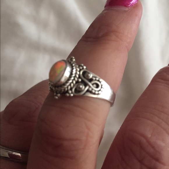 Rare Opal and Sterling Silver 925 Ring size 9 - Picture 2 of 3
