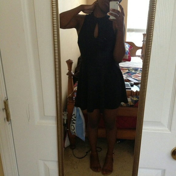 /// - Picture 2 of 3