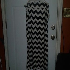 Dots Horizontal Zigzag Stripped Long Skirt