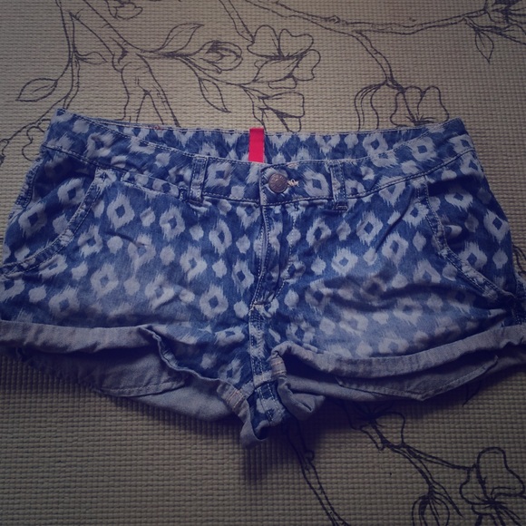 Aztec print shorts