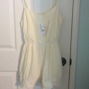 pacsun /LA Hearts cream romper NWT
