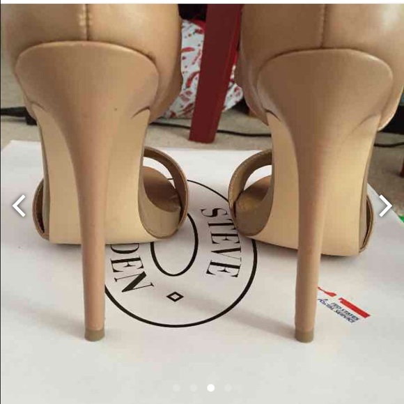 SOLD Nude Steve Madden Mysterri heels - Picture 3 of 4