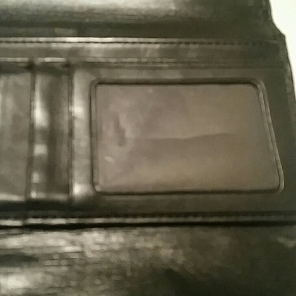 Used Coach wallet - Picture 4 of 7
