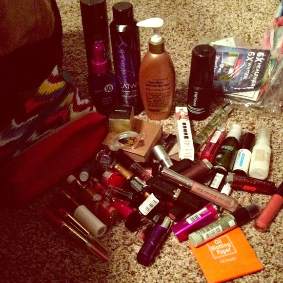 BUNDLE MY MAKEUP!