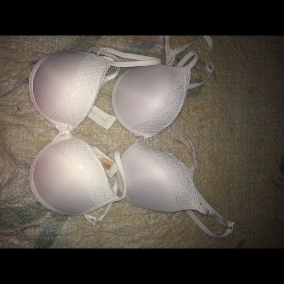 2 white bras!
