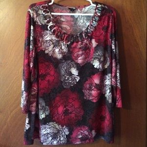 Floral patterned top
