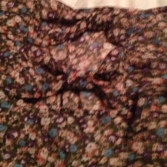 Sheer shirt with bow tie cut outs on the back - Picture 2 of 2
