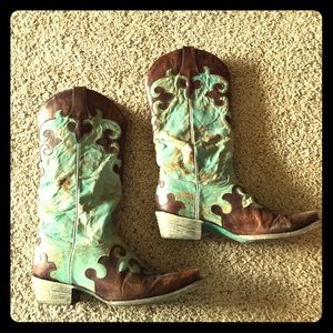 Lane cowboy boots