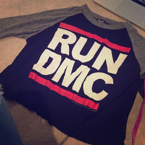 RUN DMC crop top with sleeves - Picture 1 of 1