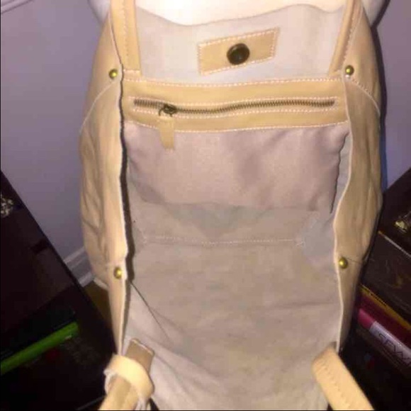 ‼️SOLD‼️LUCKY BRAND patent leather tote bag - Picture 2 of 3