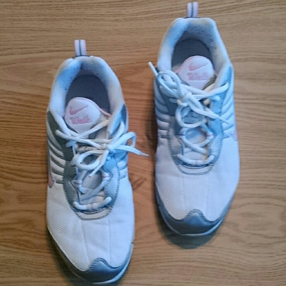 Extra Wise Walking Shoes Extra Wise Walking Shoes