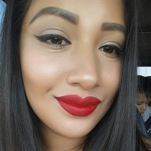 Meet your Posher, Yesica