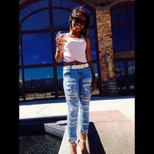 Meet your Posher, Cecilee