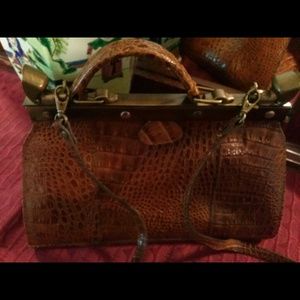 Lovely Amelia Berko Leather Handbag