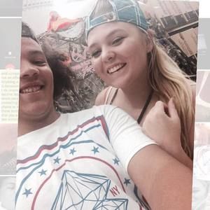 Meet your Posher, Destiny