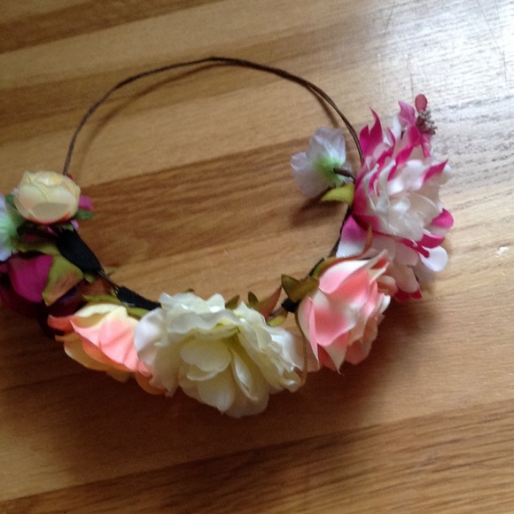 Forever 21 flower crown