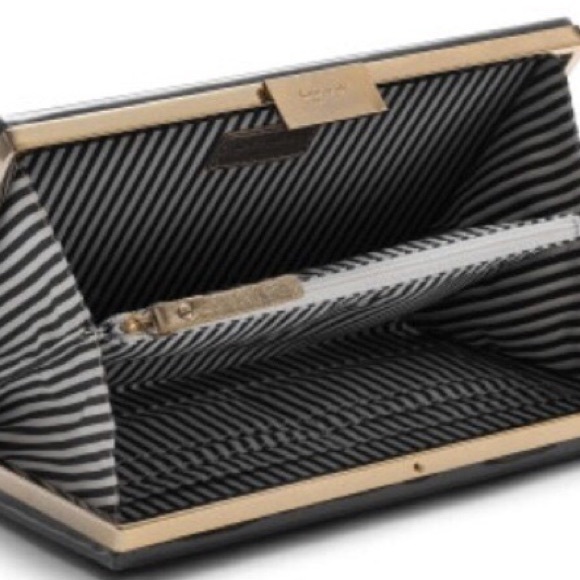 Book clutch "great expectations" ππππ - Picture 3 of 4