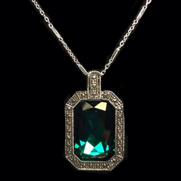 💜Handcrafted necklace made with Swarovski crystal - Picture 2 of 4