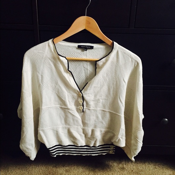 Nanette Lepore Batwing Cropped Top/Sweater - Picture 1 of 4