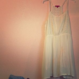 AWESOME BUNDLE AVAILABLE White flowy dress