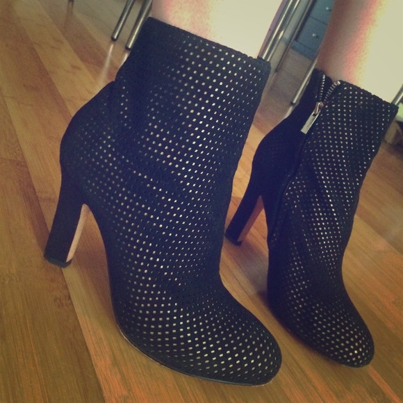 Dolce Vita Black Suede Zip Booties Women's 8.5 US