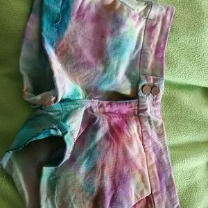 Tye dye short shorts