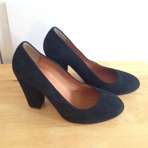 Madewell Frankie black suede pumps