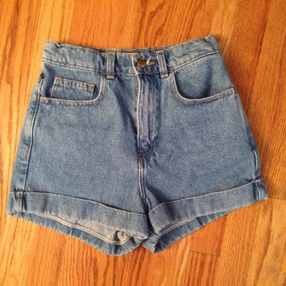 American Apparel high waisted short - Picture 2 of 2