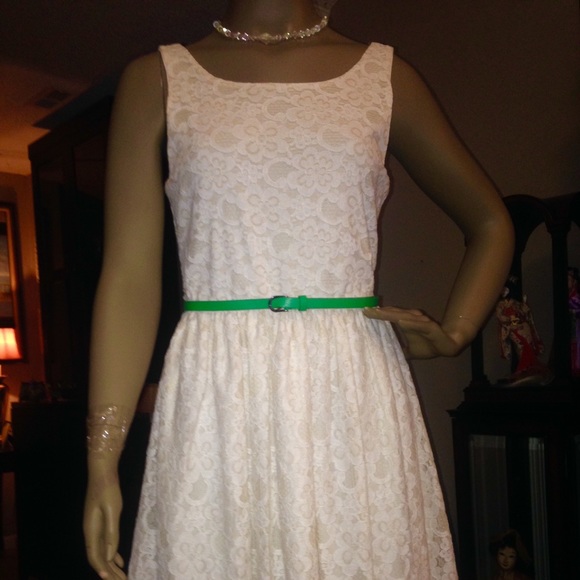 MYAN FRANCESCA'S COLLECTIONS LACE - Picture 4 of 4