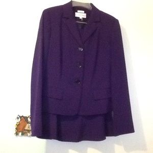 Beautiful Calvin Klein Skirt Suit!