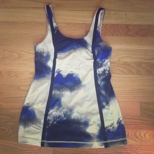 lululemon tank- like new!