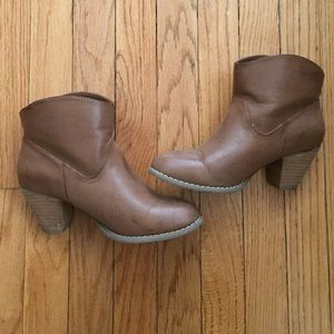 Forever 21 brown booties/ankle boots