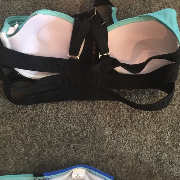 Zipper/ cage bikini. Size small. - Picture 3 of 3