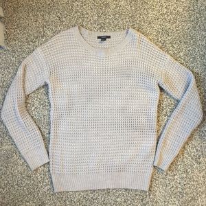 Cozy, gray knitted sweater